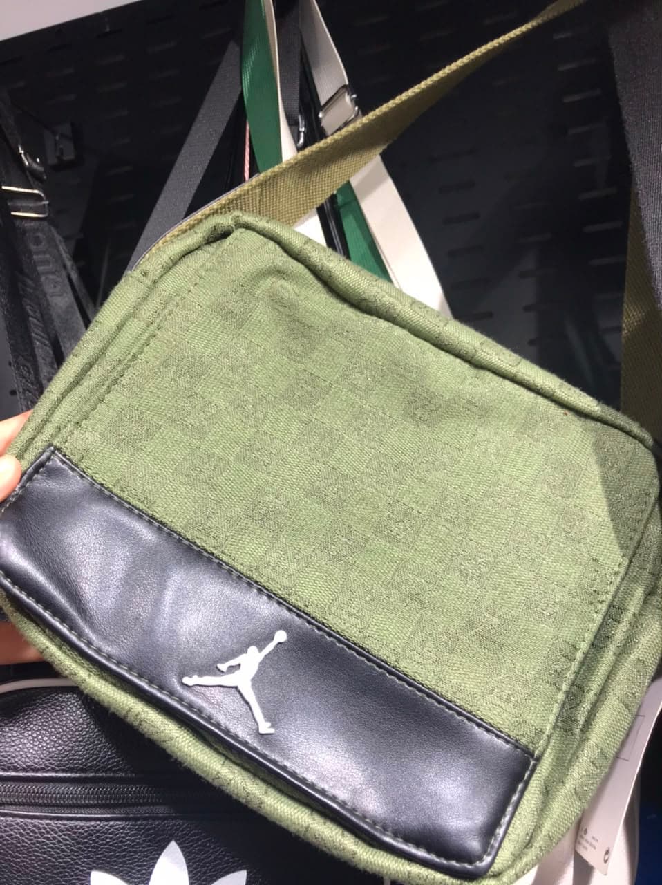 Air Jordan Side Bag Olive