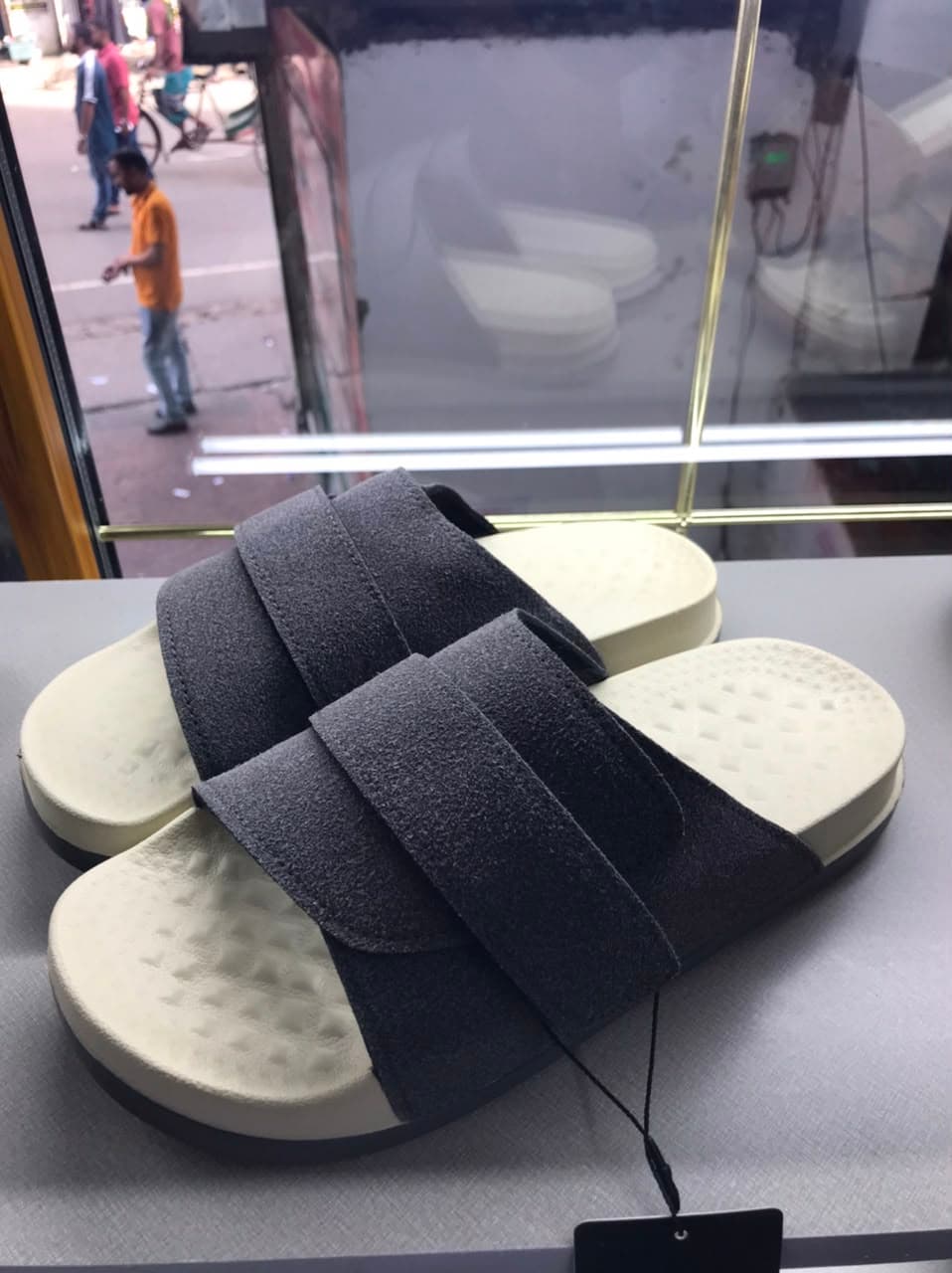 Birkenstock 1 Slide Ash thumbnail 1