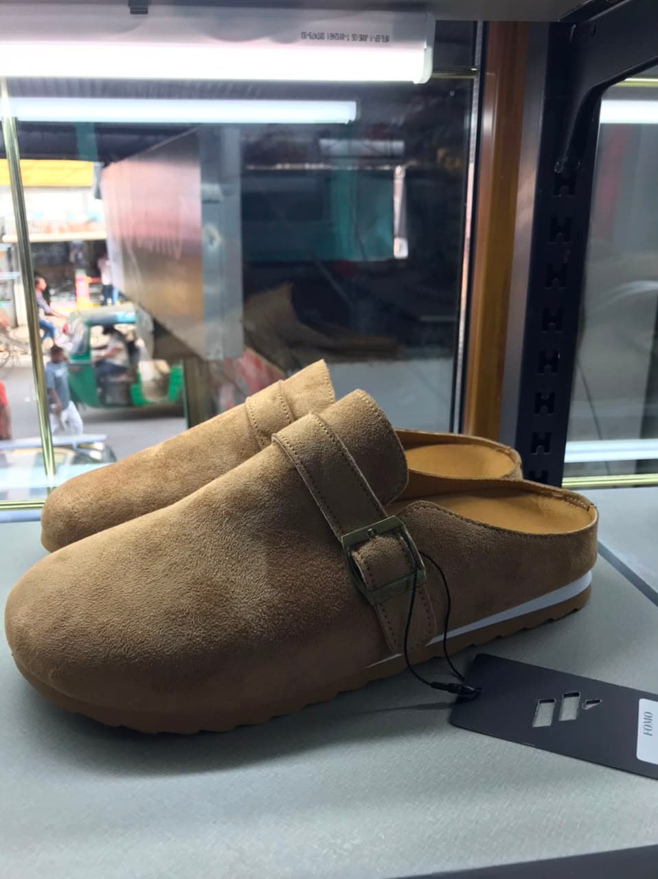 Clog Brown