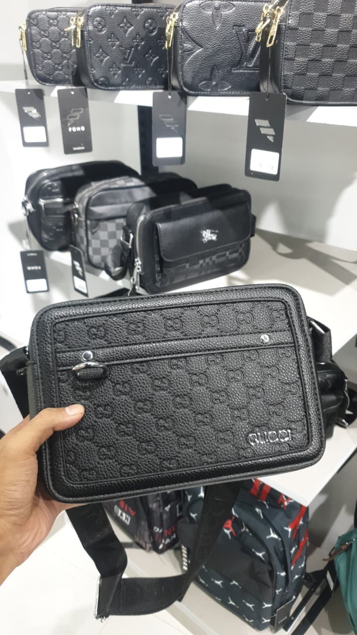 Gucci Side Bag Black 6